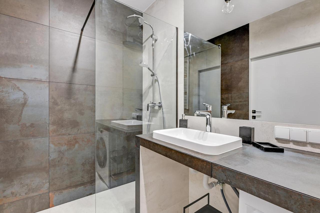 Chlebova Deluxe 2 Gdansk By Grand Apartments ภายนอก รูปภาพ