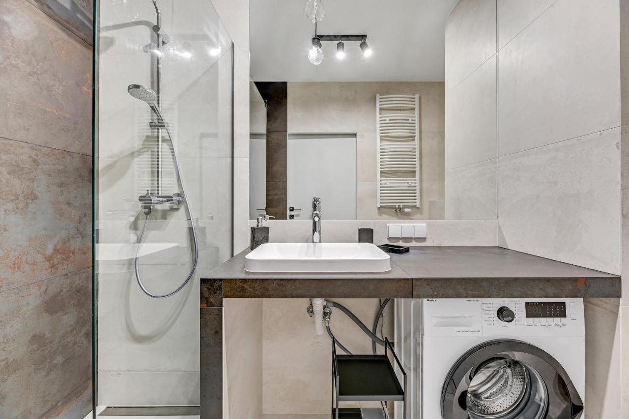 Chlebova Deluxe 2 Gdansk By Grand Apartments ภายนอก รูปภาพ